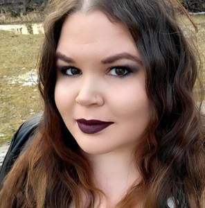 Meet your Posher, Stacy